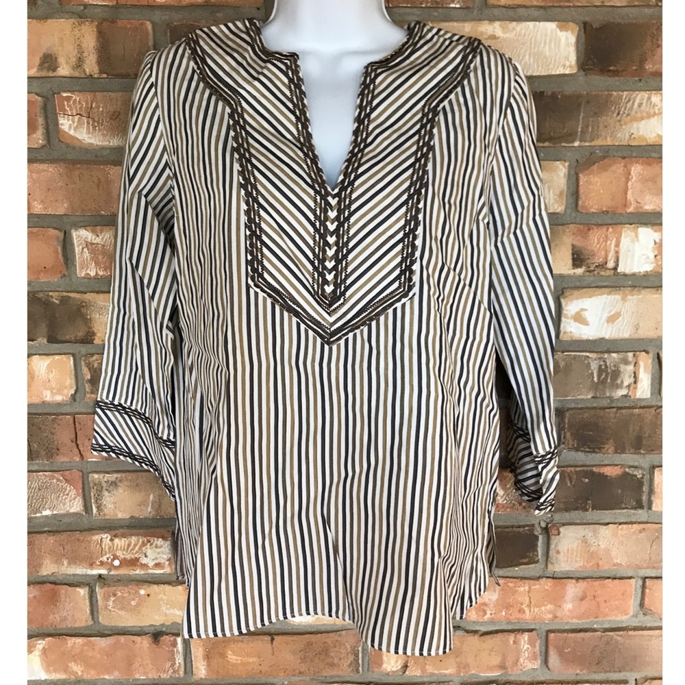 Tracy M Top    Medium